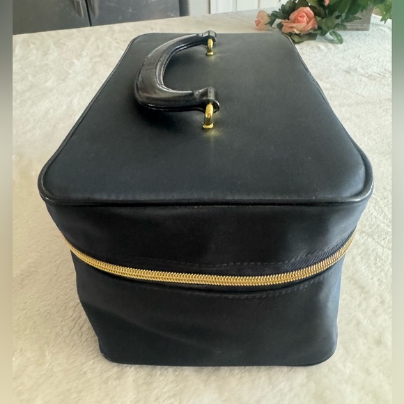 Estée Lauder Nylon Dark Blue Soft Cosmetic Makeup Travel Bag with Gold Accents - Picture 4 of 12